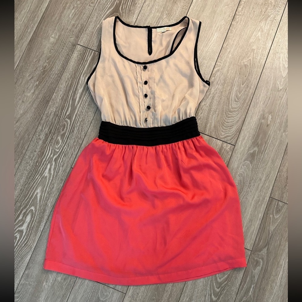 Gianni Bini Beige With Coral dress pre-owned size S for women